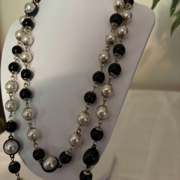 Anne Klein Black and White Pearl Necklace (43") and Bracelet (8") with 3 Strands - Picture 3 of 15